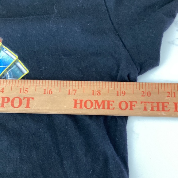 Guess The Energy Game Pokémon T- Shirt Sz M - Picture 3 of 4